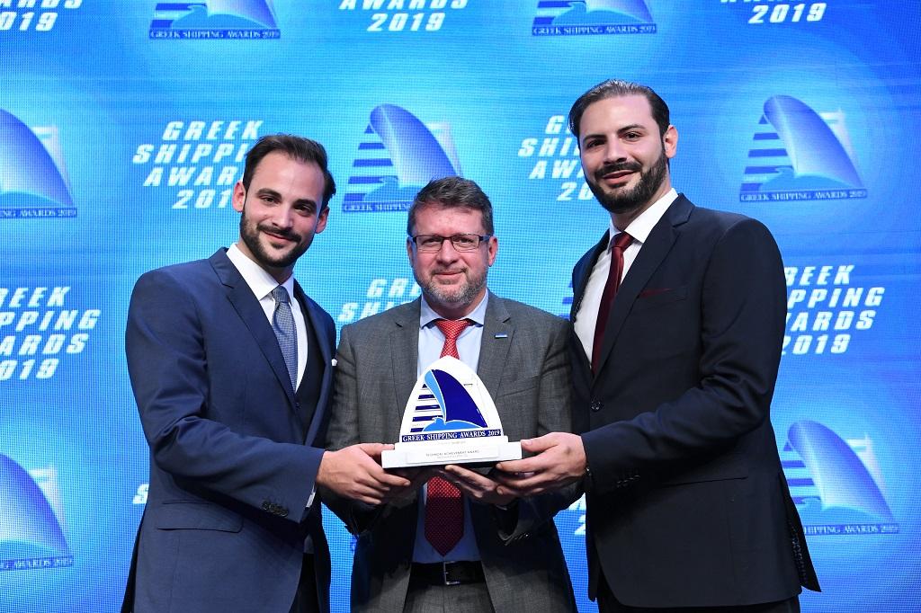 19. Technical Achievement DSC 1388