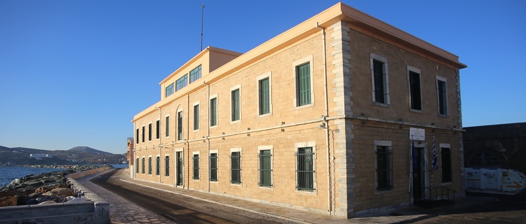 &Delta;&omega;&rho;&epsilon;ά &nu;έ&omicron;&upsilon; &pi;&rho;&omicron;&sigma;&omicron;&mu;&omicron;&iota;&omega;&tau;ή GMDSS &sigma;&tau;&eta;&nu; &Alpha;&Epsilon;&Nu;/ &Sigma;ύ&rho;&omicron;&upsilon;