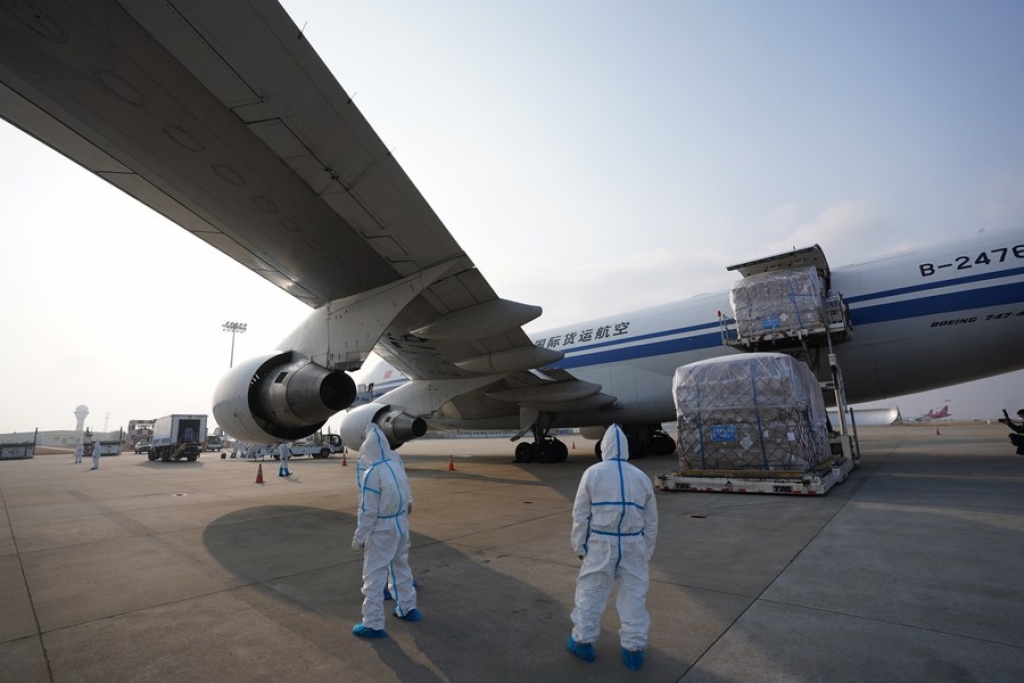 Photo taken on Jan. 23, 2021 shows a cargo airplane at Nanchang Changbei International Airport in Nanchang, east China's Jiangxi Province. (Xinhua/Zhou Mi)