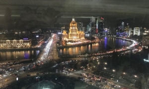 &Omicron;&delta;&omicron;&iota;&pi;&omicron;&rho;&iota;&kappa;ό &tau;&omicron;&upsilon; &Kappa;&alpha;&nu;&alpha;&lambda;&iota;&omicron;ύ Έ&nu;&alpha; 90,4 &sigma;&tau;&eta; &Mu;ό&sigma;&chi;&alpha;: &Omicron;&iota; Έ&lambda;&lambda;&eta;&nu;&epsilon;&sigmaf; &delta;&iota;&alpha;&pi;&rho;έ&pi;&omicron;&upsilon;&nu; &kappa;&alpha;&iota; &sigma;&tau;&eta; &Rho;&omega;&sigma;ί&alpha;