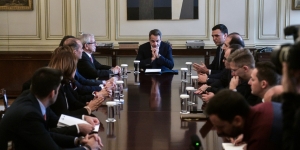 &Eta; Έ&nu;&omega;&sigma;&eta; &Epsilon;&phi;&omicron;&pi;&lambda;&iota;&sigma;&tau;ώ&nu; &kappa;ά&nu;&epsilon;&iota; &delta;&omega;&rho;&epsilon;ά 6 &epsilon;&kappa;&alpha;&tau;. &epsilon;&upsilon;&rho;ώ &gamma;&iota;&alpha; &nu;έ&epsilon;&sigmaf; &tau;&omicron;&upsilon;&alpha;&lambda;έ&tau;&epsilon;&sigmaf; &kappa;&alpha;&iota; &kappa;&lambda;&iota;&nu;&omicron;&sigma;&kappa;&epsilon;&pi;ά&sigma;&mu;&alpha;&tau;&alpha; &sigma;&tau;&alpha; &nu;&omicron;&sigma;&omicron;&kappa;&omicron;&mu;&epsilon;ί&alpha;