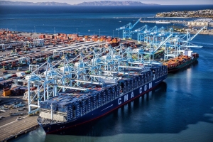 H China Merchants Port &upsilon;&pi;&omicron;&gamma;&rho;ά&phi;&epsilon;&iota; &mu;&nu;&eta;&mu;ό&nu;&iota;&omicron; &sigma;&upsilon;&nu;&epsilon;&rho;&gamma;&alpha;&sigma;ί&alpha;&sigmaf; &mu;&epsilon; &tau;&eta;&nu; CMA CGM &gamma;&iota;&alpha; &sigma;&upsilon;&mu;&mu;&epsilon;&tau;&omicron;&chi;ή &sigma;&epsilon; &chi;&alpha;&rho;&tau;&omicron;&phi;&upsilon;&lambda;ά&kappa;&iota;&omicron; 10 &tau;&epsilon;&rho;&mu;&alpha;&tau;&iota;&kappa;ώ&nu; &sigma;&tau;&alpha;&theta;&mu;ώ&nu;