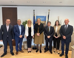 &Eta; CLIA &pi;&alpha;&rho;&omicron;&upsilon;&sigma;&iota;ά&zeta;&epsilon;&iota; &sigma;&tau;&eta;&nu; &Epsilon;&lambda;&lambda;&eta;&nu;&iota;&kappa;ή &Kappa;&upsilon;&beta;έ&rho;&nu;&eta;&sigma;&eta; &tau;&omicron; &pi;&epsilon;&nu;&tau;&alpha;&epsilon;&tau;έ&sigmaf; &Sigma;&chi;έ&delta;&iota;&omicron; &Delta;&rho;ά&sigma;&eta;&sigmaf; &tau;&omicron;&upsilon; &kappa;&lambda;ά&delta;&omicron;&upsilon; &tau;&eta;&sigmaf; &kappa;&rho;&omicron;&upsilon;&alpha;&zeta;&iota;έ&rho;&alpha;&sigmaf; &gamma;&iota;&alpha; &tau;&eta;&nu; &Epsilon;&lambda;&lambda;ά&delta;&alpha;