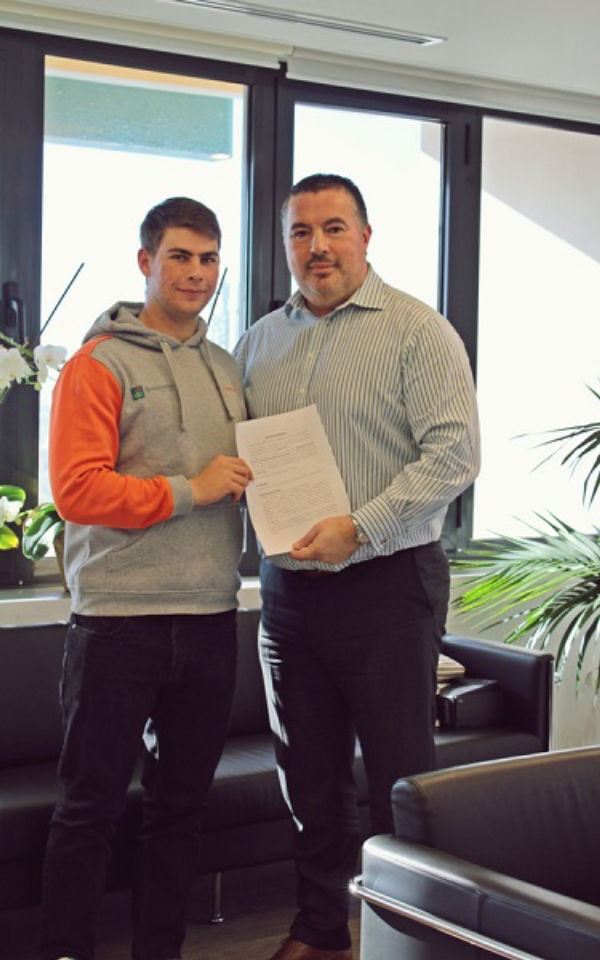 &Eta; Groupama &Alpha;&sigma;&phi;&alpha;&lambda;&iota;&sigma;&tau;&iota;&kappa;ή &gamma;&iota;&alpha; 3&eta; &sigma;&upsilon;&nu;&epsilon;&chi;ή &chi;&rho;&omicron;&nu;&iota;ά &upsilon;&pi;&epsilon;&rho;ή&phi;&alpha;&nu;&omicron;&sigmaf; &chi;&omicron;&rho;&eta;&gamma;ό&sigmaf; &tau;&omicron;&upsilon; &laquo;&chi;&rho;&upsilon;&sigma;&omicron;ύ&raquo; &Delta;&eta;&mu;ή&tau;&rho;&eta; &Pi;&alpha;&pi;&alpha;&delta;&eta;&mu;&eta;&tau;&rho;ί&omicron;&upsilon;