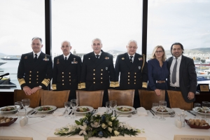 &Alpha;&pi;ό &alpha;&rho;&iota;&sigma;&tau;&epsilon;&rho;ά &pi;&rho;&omicron;&sigmaf; &tau;&alpha; &delta;&epsilon;&xi;&iota;ά &omicron;&iota; &Alpha;&rho;&chi;&eta;&gamma;&omicron;ί: &Alpha;&nu;&tau;&iota;&nu;&alpha;ύ&alpha;&rho;&chi;&omicron;&sigmaf; &Pi;&Nu; &Delta;&eta;&mu;ή&tau;&rho;&iota;&omicron;&sigmaf; - &Epsilon;&lambda;&epsilon;&upsilon;&theta;έ&rho;&iota;&omicron;&sigmaf; &Kappa;&alpha;&tau;ά&rho;&alpha;&sigmaf;, &Alpha;&rho;&chi;&eta;&gamma;ό&sigmaf; &Sigma;&tau;ό&lambda;&omicron;&upsilon;, &omicron; &Alpha;&nu;&tau;&iota;&nu;&alpha;ύ&alpha;&rho;&chi;&omicron;&sigmaf; &Iota;&omega;ά&nu;&nu;&eta;&sigmaf; &Delta;&rho;&upsilon;&mu;&omicron;ύ&sigma;&eta;&sigmaf; &Pi;&Nu;, &Alpha;&rho;&chi;&eta;&gamma;ό&sigmaf; &Gamma;&epsilon;&nu;&iota;&kappa;&omicron;ύ &Epsilon;&pi;&iota;&tau;&epsilon;&lambda;&epsilon;ί&omicron;&upsilon; &Nu;&alpha;&upsilon;&tau;&iota;&kappa;&omicron;ύ, &omicron; &Alpha;&nu;&tau;&iota;&nu;&alpha;ύ&alpha;&rho;&chi;&omicron;&sigmaf; &Lambda;&Sigma; &Gamma;&epsilon;ώ&rho;&gamma;&iota;&omicron;&sigmaf; &Alpha;&lambda;&epsilon;&xi;&alpha;&nu;&delta;&rho;ά&kappa;&eta;&sigmaf;, &Alpha;&rho;&chi;&eta;&gamma;ό&sigmaf; &Lambda;&iota;&mu;&epsilon;&nu;&iota;&kappa;&omicron;ύ &Sigma;ώ&mu;&alpha;&tau;&omicron;&sigmaf;, &omicron; &Upsilon;&pi;&omicron;&nu;&alpha;ύ&alpha;&rho;&chi;&omicron;&sigmaf; &Lambda;&Sigma;, &Alpha;&lambda;έ&xi;&alpha;&nu;&delta;&rho;&omicron;&sigmaf; &Tau;&sigma;&epsilon;&lambda;ί&kappa;&eta;&sigmaf;, &Alpha;&rsquo; &Upsilon;&pi;&alpha;&rho;&chi;&eta;&gamma;ό&sigmaf; &Lambda;&iota;&mu;&epsilon;&nu;&iota;&kappa;&omicron;ύ &Sigma;ώ&mu;&alpha;&tau;&omicron;&sigmaf;, &eta; &Sigma;&upsilon;&gamma;&gamma;&rho;&alpha;&phi;έ&alpha;&sigmaf; &kappa;&alpha;&iota; &Delta;&eta;&mu;&omicron;&sigma;&iota;&omicron;&gamma;&rho;ά&phi;&omicron;&sigmaf; &kappa;&upsilon;&rho;ί&alpha; &Mu;&alpha;&rho;&gamma;&alpha;&rho;ί&tau;&alpha; &Pi;&omicron;&upsilon;&rho;&nu;ά&rho;&alpha; &kappa;&alpha;&iota; &omicron; &Pi;&rho;ό&epsilon;&delta;&rho;&omicron;&sigmaf; &tau;&eta;&sigmaf; &Nu;&alpha;&upsilon;&tau;&iota;&lambda;&iota;&alpha;&kappa;ή&sigmaf; &Lambda;έ&sigma;&chi;&eta;&sigmaf; &Pi;&epsilon;&iota;&rho;&alpha;&iota;ώ&sigmaf; &kappa;ύ&rho;&iota;&omicron;&sigmaf; &Gamma;&epsilon;ώ&rho;&gamma;&iota;&omicron;&sigmaf; &Sigma;&pi;. &Alpha;&lambda;&epsilon;&xi;&alpha;&nu;&delta;&rho;ά&tau;&omicron;&sigmaf;. 