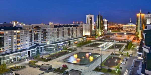 &Alpha;&lambda;&epsilon;&xi;&epsilon;&iota; &Beta;ό&lambda;&kappa;&omicron;&beta;, &pi;&rho;έ&sigma;&beta;&eta;&sigmaf; &Kappa;&alpha;&zeta;&alpha;&chi;&sigma;&tau;ά&nu; &sigma;&tau;&eta;&nu; &Alpha;&theta;ή&nu;&alpha; : &Eta; &mu;&epsilon;&gamma;ά&lambda;&eta; &kappa;&lambda;&eta;&rho;&omicron;&nu;&omicron;&mu;&iota;ά &tau;&omicron;&upsilon; &Nu;&alpha;&zeta;&alpha;&rho;&mu;&pi;ά&gamma;&iota;&epsilon;&beta;