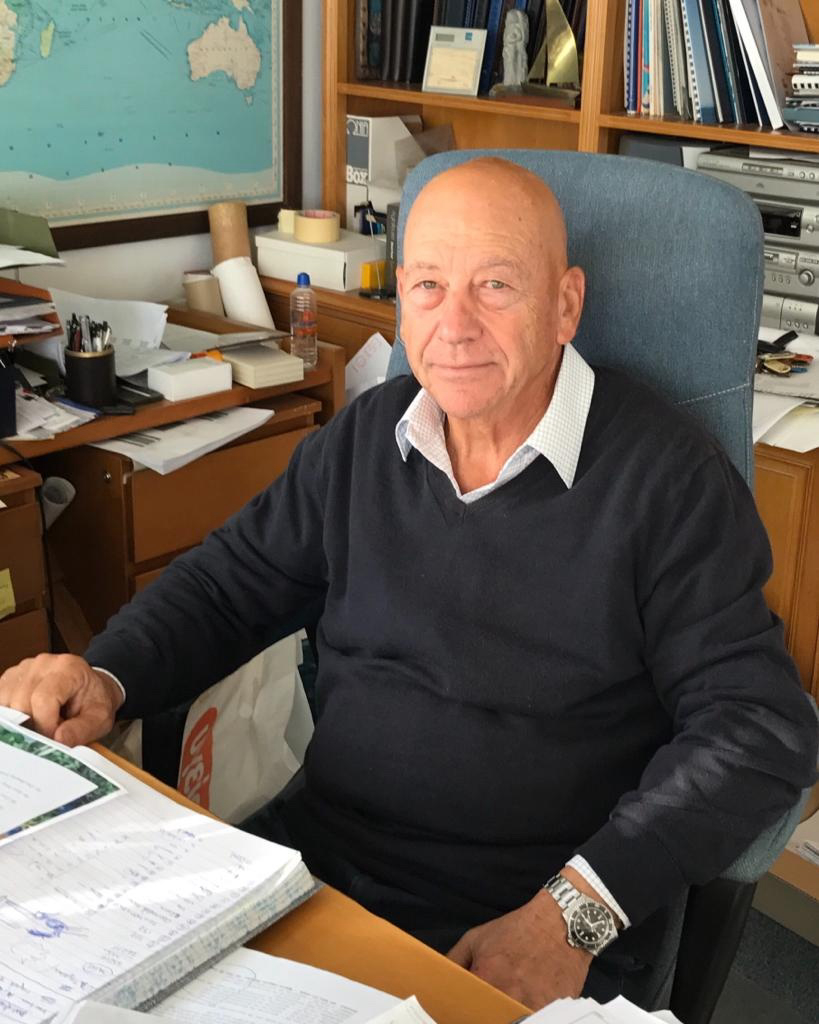 &Omicron; &Gamma;&iota;ώ&rho;&gamma;&omicron;&sigmaf; &Pi;&rho;&omicron;&kappa;&omicron;&pi;ί&omicron;&upsilon; &sigma;&tau;&omicron; &sigma;&upsilon;&nu;&epsilon;&delta;&rho;ί&omicron;&upsilon; Slide2Open Shipping Finance 2019