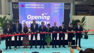 GLOBALink | China-U.S. economic, trade ties as inseparable as "threads and needles": Chinese diplomat