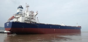 W Marine: &Epsilon;&nu;&iota;&sigma;&chi;ύ&epsilon;&iota; &tau;&omicron;&nu; &sigma;&tau;ό&lambda;&omicron; &tau;&eta;&sigmaf; &mu;&epsilon; &delta;ύ&omicron; &alpha;&kappa;ό&mu;&eta; &pi;&lambda;&omicron;ί&alpha;