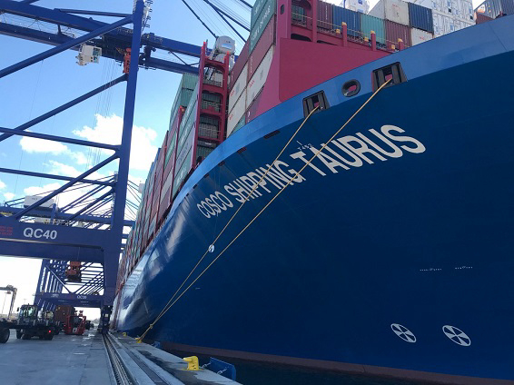 Roundup: Greece's Piraeus port enters new era with increasing handling capacity