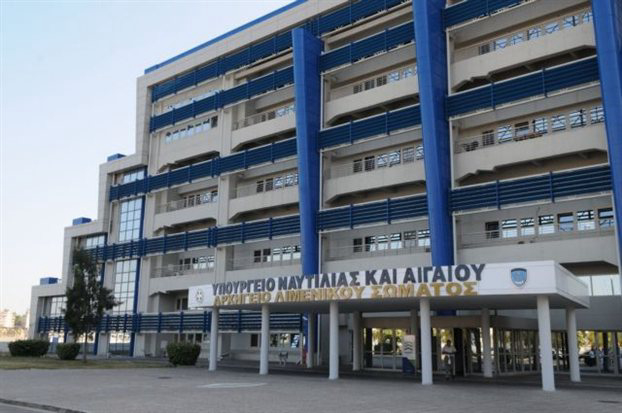 &Phi;. &Kappa;&omicron;&upsilon;&beta;έ&lambda;&eta;&sigmaf;: Έ&nu;&alpha; &nu;έ&omicron; &sigma;&upsilon;&mu;&beta;ό&lambda;&alpha;&iota;&omicron; &mu;&epsilon;&tau;&alpha;&xi;ύ &tau;&eta;&sigmaf; &Pi;&omicron;&lambda;&iota;&tau;&epsilon;ί&alpha;&sigmaf; &mu;&epsilon; &tau;&eta; &nu;&alpha;&upsilon;&tau;&iota;&lambda;ί&alpha;