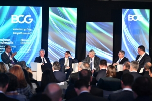 &laquo;&Tau;&omicron; &sigma;&eta;&mu;&alpha;&nu;&tau;&iota;&kappa;ό&tau;&epsilon;&rho;&omicron;, &epsilon;ί&nu;&alpha;&iota; &nu;&alpha; &delta;&eta;&mu;&iota;&omicron;&upsilon;&rho;&gamma;ή&sigma;&epsilon;&iota;&sigmaf; έ&nu;&alpha; ό&rho;&alpha;&mu;&alpha; &gamma;&iota;&alpha; &tau;&omicron; &pi;&omicron;ύ &theta;&epsilon;&sigmaf; &nu;&alpha; &pi;&alpha;&sigmaf;&raquo;