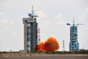 A Long March-4B rocket carrying the Haiyang-2D (HY-2D) satellite blasts off from the Jiuquan Satellite Launch Center in northwest China, May 19, 2021. (Photo by Wang Jiangbo/Xinhua)