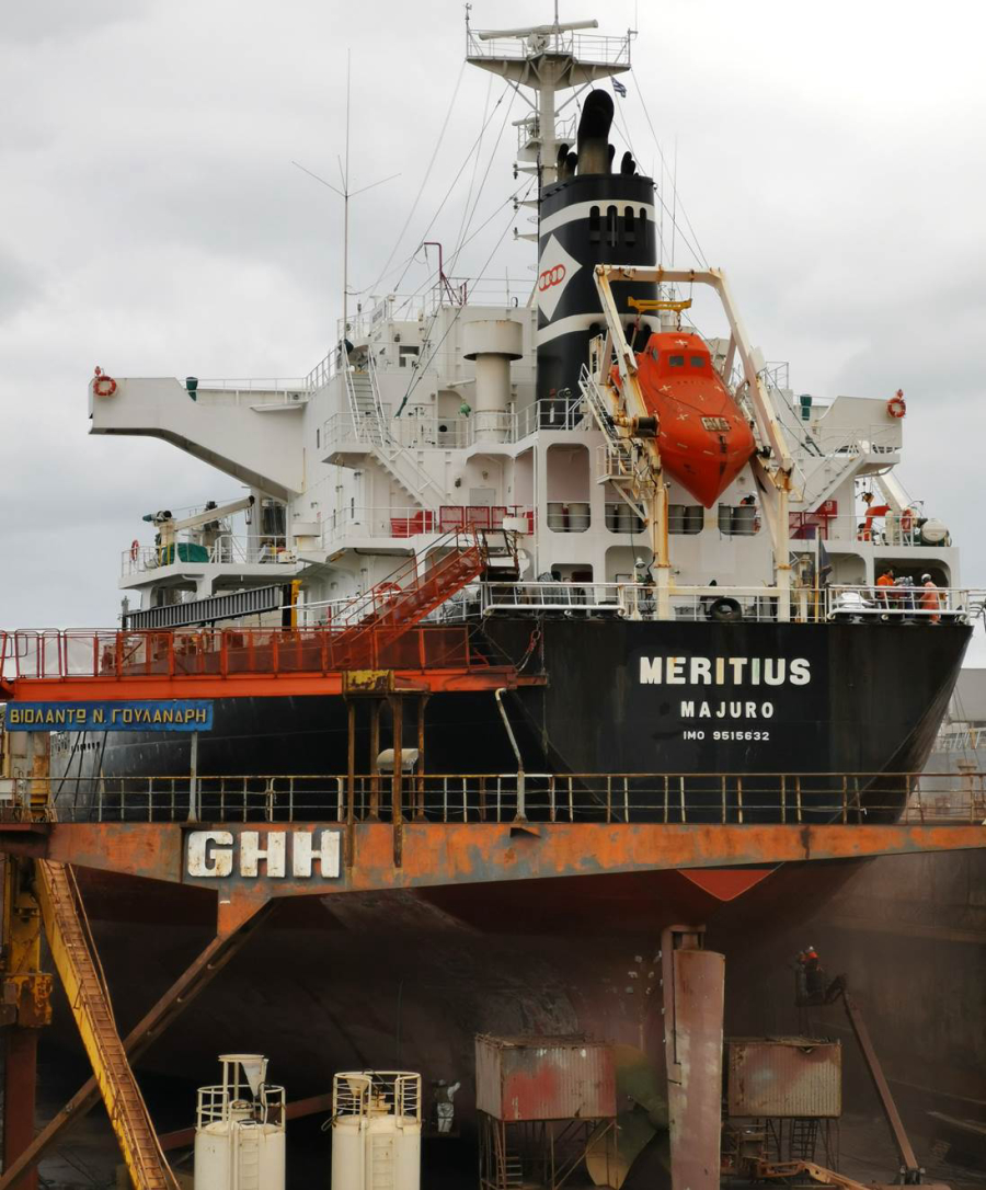 &laquo;&Beta;&iota;&omicron;&lambda;&alpha;&nu;&tau;ώ&raquo;: 2&omicron; &pi;&lambda;&omicron;ί&omicron; &gamma;&iota;&alpha; &epsilon;&pi;&iota;&sigma;&kappa;&epsilon;&upsilon;ή &sigma;&tau;&eta;&nu; Panamax &delta;&epsilon;&xi;&alpha;&mu;&epsilon;&nu;ή &tau;&omicron;&upsilon; &Nu;&epsilon;&omega;&rho;ί&omicron;&upsilon;