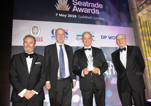 &Pi;&lambda;&alpha;&tau;&sigma;&iota;&delta;ά&kappa;&eta;&sigmaf;: &Omicron; Έ&lambda;&lambda;&eta;&nu;&alpha;&sigmaf; &pi;&omicron;&upsilon; &alpha;&nu;&alpha;&kappa;&eta;&rho;ύ&chi;&theta;&eta;&kappa;&epsilon; &Pi;&rho;&omicron;&sigma;&omega;&pi;&iota;&kappa;ό&tau;&eta;&tau;&alpha; &tau;&eta;&sigmaf; &chi;&rho;&omicron;&nu;&iota;ά&sigmaf; &gamma;&iota;&alpha; &tau;&eta; &delta;&iota;&epsilon;&theta;&nu;ή &nu;&alpha;&upsilon;&tau;&iota;&lambda;ί&alpha;