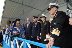 &Tau;&omicron;&nu; &Pi;&rho;&omega;&theta;&upsilon;&pi;&omicron;&upsilon;&rho;&gamma;ό &kappa;&alpha;&iota; &tau;&eta;&nu; &Epsilon;&lambda;&lambda;&eta;&nu;&iota;&kappa;ή &Kappa;&upsilon;&beta;έ&rho;&nu;&eta;&sigma;&eta; &epsilon;&kappa;&pi;&rho;&omicron;&sigma;ώ&pi;&eta;&sigma;&epsilon; &sigma;&tau;&omicron;&nu; &Pi;&epsilon;&iota;&rho;&alpha;&iota;ά &omicron; &Upsilon;&pi;&omicron;&upsilon;&rho;&gamma;ό&sigmaf; &Nu;&alpha;&upsilon;&tau;&iota;&lambda;ί&alpha;&sigmaf; &sigma;&tau;&iota;&sigmaf; &epsilon;&kappa;&delta;&eta;&lambda;ώ&sigma;&epsilon;&iota;&sigmaf; &gamma;&iota;&alpha; &tau;&omicron;&nu; &epsilon;&omicron;&rho;&tau;&alpha;&sigma;&mu;ό &tau;&omega;&nu; &Theta;&epsilon;&omicron;&phi;&alpha;&nu;ί&omega;&nu;