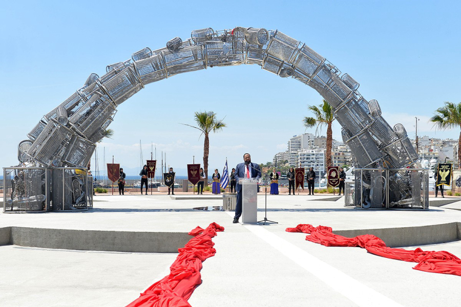 Monument to the Genocide of the Greeks of Pontus Unveiled in Piraeus.