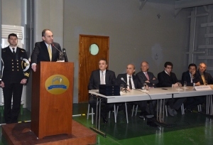 &Gamma;. &Pi;&lambda;&alpha;&kappa;&iota;&omega;&tau;ά&kappa;&eta;&sigmaf;: &Mu;&epsilon;&lambda;&epsilon;&tau;ά&mu;&epsilon; &tau;&omicron;&nu; &epsilon;&kappa;&sigma;&upsilon;&gamma;&chi;&rho;&omicron;&nu;&iota;&sigma;&mu;ό &tau;&omicron;&upsilon; &epsilon;&lambda;&lambda;&eta;&nu;&iota;&kappa;&omicron;ύ &nu;&eta;&omicron;&lambda;&omicron;&gamma;ί&omicron;&upsilon;