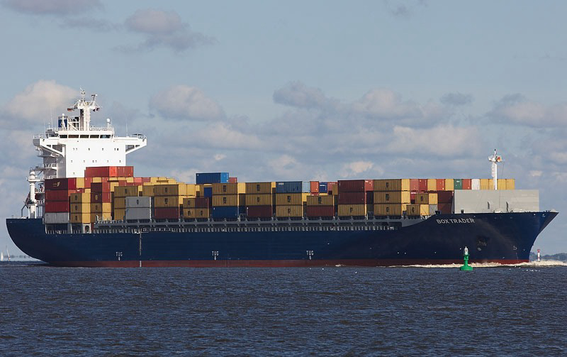 &Mu;&epsilon; &epsilon;&pi;&epsilon;&nu;&delta;ύ&sigma;&epsilon;&iota;&sigmaf; 900 &epsilon;&kappa;&alpha;&tau;. &delta;&omicron;&lambda;. έ&kappa;&lambda;&epsilon;&iota;&sigma;&epsilon; &tau;&omicron; 2018 &eta; Costamare