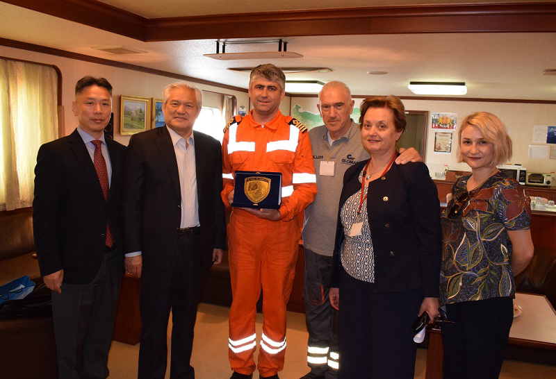  &Upsilon;&pi;&omicron;&delta;&omicron;&chi;ή &tau;&omicron;&upsilon; &pi;&lambda;&omicron;ί&omicron;&upsilon; M/V &ldquo;Athens Highway&rdquo; &alpha;&pi;ό &tau;&eta; &Delta;&iota;&omicron;ί&kappa;&eta;&sigma;&eta; &tau;&eta;&sigmaf; &Omicron;&Lambda;&Pi; &Alpha;.&Epsilon;.