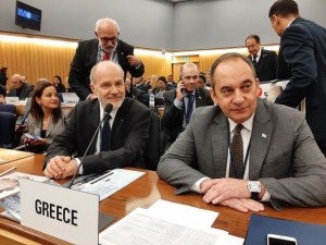 &Gamma;&iota;ά&nu;&nu;&eta;&sigmaf; &Pi;&lambda;&alpha;&kappa;&iota;&omega;&tau;ά&kappa;&eta;&sigmaf; : &Nu;&alpha; &epsilon;&xi;&epsilon;&tau;&alpha;&sigma;&tau;&epsilon;ί &eta; &alpha;&nu;&alpha;&beta;&omicron;&lambda;ή &tau;&eta;&sigmaf; &epsilon;&phi;&alpha;&rho;&mu;&omicron;&gamma;ή&sigmaf; &tau;&omicron;&upsilon; &nu;έ&omicron;&upsilon; &Kappa;&alpha;&nu;&omicron;&nu;&iota;&sigma;&mu;&omicron;ύ