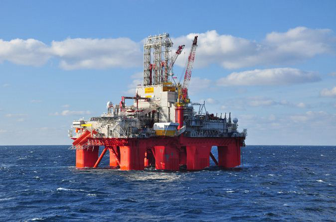 Fredriksen Said to Be Willing to Lend Seadrill $1.2 Billion