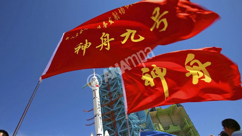 China GDP falls to 26-year low, hits gov't target