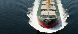 Jinhui: &Pi;&omicron;ύ&lambda;&eta;&sigma;&epsilon; έ&nu;&alpha; &alpha;&pi;ό &tau;&alpha; &pi;&alpha;&lambda;&alpha;&iota;ό&tau;&epsilon;&rho;&alpha; &pi;&lambda;&omicron;ί&alpha; &tau;&omicron;&upsilon; &sigma;&tau;ό&lambda;&omicron;&upsilon; &tau;&eta;&sigmaf;