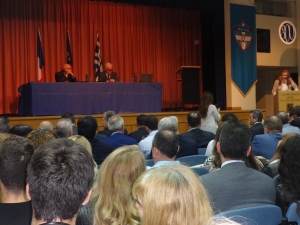 &laquo;&Tau;&omicron; &tau;&alpha;&xi;ί&delta;&iota; &pi;&rho;&omicron;&sigma;&alpha;&nu;&alpha;&tau;&omicron;&lambda;&iota;&sigma;&mu;&omicron;ύ &tau;&omega;&nu; &nu;έ&omega;&nu; &sigma;&tau;&alpha; &nu;&alpha;&upsilon;&tau;&iota;&kappa;ά &epsilon;&pi;&alpha;&gamma;&gamma;έ&lambda;&mu;&alpha;&tau;&alpha; &xi;&epsilon;&kappa;ί&nu;&eta;&sigma;&epsilon; &mu;&epsilon; &mu;&epsilon;&gamma;ά&lambda;&eta; &sigma;&upsilon;&mu;&mu;&epsilon;&tau;&omicron;&chi;ή &alpha;&pi;ό &tau;&omicron;&nu; &Pi;&epsilon;&iota;&rho;&alpha;&iota;ά&raquo;