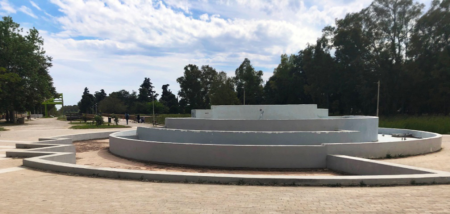 &Sigma;&upsilon;&mu;&mu;&epsilon;&tau;&omicron;&chi;ή &tau;&eta;&sigmaf; POLYECO A.E.  &omega;&sigmaf; &sigma;&upsilon;&nu;&tau;&epsilon;&lambda;&epsilon;&sigma;&tau;ή&sigmaf; &sigma;&epsilon; &pi;&epsilon;&rho;&iota;&beta;&alpha;&lambda;&lambda;&omicron;&nu;&tau;&iota;&kappa;ό &phi;&epsilon;&sigma;&tau;&iota;&beta;ά&lambda;