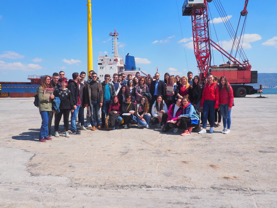 E&pi;ί&sigma;&kappa;&epsilon;&psi;&eta; &tau;&rho;&iota;&tau;&omicron;&epsilon;&tau;ώ&nu; &phi;&omicron;&iota;&tau;&eta;&tau;ώ&nu; &tau;&omicron;&upsilon; &Pi;&alpha;&nu;&epsilon;&pi;&iota;&sigma;&tau;&eta;&mu;ί&omicron;&upsilon; &Pi;&epsilon;&iota;&rho;&alpha;&iota;ά &sigma;&tau;&omicron;&nu; &Omicron;&rho;&gamma;&alpha;&nu;&iota;&sigma;&mu;ό &Lambda;&iota;&mu;έ&nu;&omicron;&sigmaf; &Epsilon;&lambda;&epsilon;&upsilon;&sigma;ί&nu;&alpha;&sigmaf; &Alpha;.&Epsilon;.