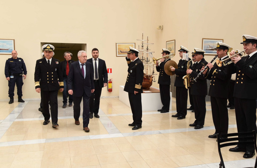 &Kappa;&omicron;&pi;ή &Pi;&rho;&omega;&tau;&omicron;&chi;&rho;&omicron;&nu;&iota;ά&tau;&iota;&kappa;&eta;&sigmaf; &pi;ί&tau;&alpha;&sigmaf; &tau;&omicron;&upsilon; &Upsilon;&pi;&omicron;&upsilon;&rho;&gamma;&epsilon;ί&omicron;&upsilon; &Nu;&alpha;&upsilon;&tau;&iota;&lambda;ί&alpha;&sigmaf; 