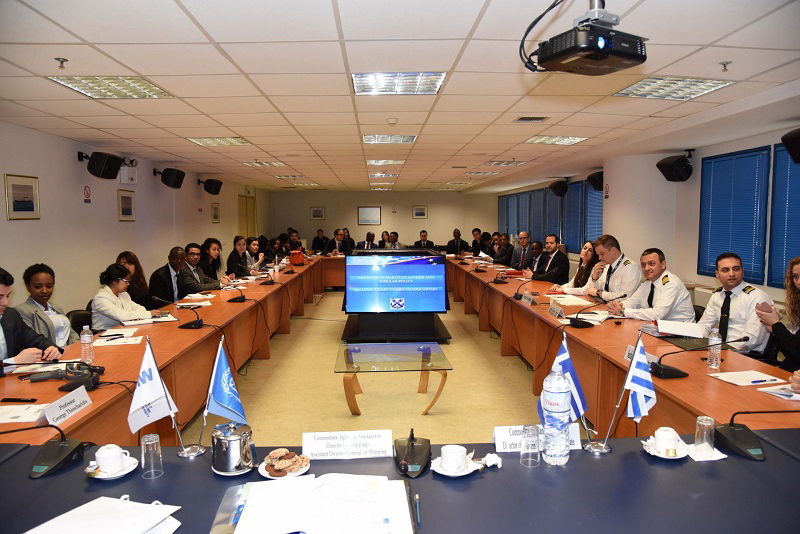 &Epsilon;&pi;ί&sigma;&kappa;&epsilon;&psi;&eta; &sigma;&pi;&omicron;&upsilon;&delta;&alpha;&sigma;&tau;ώ&nu; &tau;&omicron;&upsilon; &Pi;&alpha;&gamma;&kappa;ό&sigma;&mu;&iota;&omicron;&upsilon; &Nu;&alpha;&upsilon;&tau;&iota;&lambda;&iota;&alpha;&kappa;&omicron;ύ &Pi;&alpha;&nu;&epsilon;&pi;&iota;&sigma;&tau;&eta;&mu;ί&omicron;&upsilon; &tau;&omicron;&upsilon; IMO &sigma;&tau;&eta;&nu; &Alpha;&theta;ή&nu;&alpha;