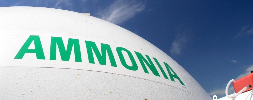 Image: Ammonia storage tank (copyright: Shutterstock)