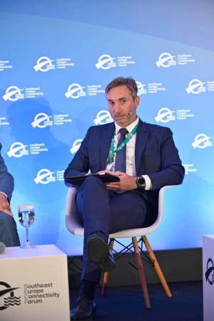 &Iota;&omega;ά&nu;&nu;&eta;&sigmaf; &Mu;&alpha;&rho;ή&sigmaf;, &Delta;&iota;&epsilon;&upsilon;&theta;&upsilon;&nu;&tau;ή&sigmaf; &tau;&omicron;&upsilon; &Gamma;&rho;&alpha;&phi;&epsilon;ί&omicron;&upsilon; &sigma;&tau;&eta;&nu; &Epsilon;&lambda;&lambda;ά&delta;&alpha; &tau;&eta;&sigmaf; Trans Adriatic Pipeline AG