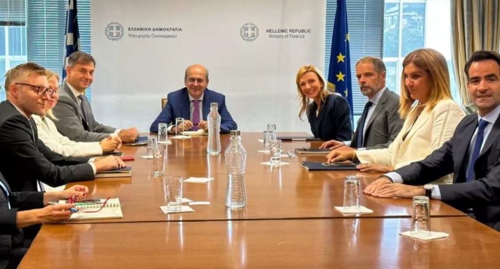 &Sigma;&upsilon;&nu;ά&nu;&tau;&eta;&sigma;&eta; &Kappa;. &Chi;&alpha;&tau;&zeta;&eta;&delta;ά&kappa;&eta; &ndash; Έ&nu;&omega;&sigma;&eta;&sigmaf; &Epsilon;&lambda;&lambda;ή&nu;&omega;&nu; &Epsilon;&phi;&omicron;&pi;&lambda;&iota;&sigma;&tau;ώ&nu;:  &Epsilon;&pi;&epsilon;&nu;&delta;ύ&sigma;&epsilon;&iota;&sigmaf; &kappa;&alpha;&iota; &sigma;&upsilon;&nu;&epsilon;&iota;&sigma;&phi;&omicron;&rho;ά &tau;&eta;&sigmaf; &Epsilon;&Epsilon;&Epsilon; &sigma;&tau;&eta;&nu; &alpha;&nu;&tau;&iota;&mu;&epsilon;&tau;ώ&pi;&iota;&sigma;&eta; &tau;&eta;&sigmaf; &kappa;&alpha;&kappa;&omicron;&kappa;&alpha;&iota;&rho;ί&alpha;&sigmaf; Daniel