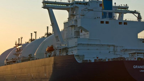 Bloomberg: &Pi;ώ&sigmaf; &tau;&omicron; &phi;&theta;&eta;&nu;ό LNG &sigma;ώ&zeta;&epsilon;&iota; &tau;&eta;&nu; &Epsilon;&upsilon;&rho;ώ&pi;&eta;