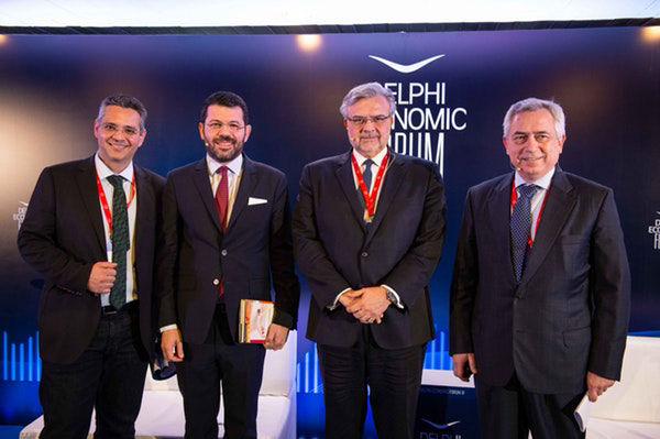 &Pi;ώ&sigmaf; &tau;&omicron; FinTech &alpha;&nu;&alpha;&delta;&iota;&alpha;&mu;&omicron;&rho;&phi;ώ&nu;&epsilon;&iota; &tau;&omicron;&nu; &tau;&rho;&alpha;&pi;&epsilon;&zeta;&iota;&kappa;ό &kappa;&lambda;ά&delta;&omicron;;