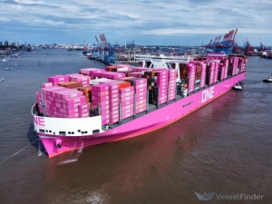 ONE: &Kappa;&alpha;&tau;&alpha;&gamma;&rho;ά&phi;&epsilon;&iota; &nu;έ&omicron; &rho;&epsilon;&kappa;ό&rho; &mu;&epsilon; &tau;&eta; &phi;ό&rho;&tau;&omega;&sigma;&eta; 22.000 &epsilon;&mu;&pi;&omicron;&rho;&epsilon;&upsilon;&mu;&alpha;&tau;&omicron;&kappa;&iota;&beta;&omega;&tau;ί&omega;&nu;