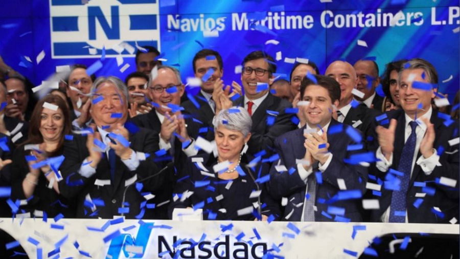 Navios Maritime Containers L.P :&Omicron;&lambda;&omicron;&kappa;&lambda;ή&rho;&omega;&sigma;&epsilon; &tau;&eta;&nu; &pi;&rho;ώ&tau;&eta; &eta;&mu;έ&rho;&alpha; &delta;&iota;&alpha;&pi;&rho;&alpha;&gamma;&mu;ά&tau;&epsilon;&upsilon;&sigma;&eta;&sigmaf; &tau;&omega;&nu; &mu;&epsilon;&tau;&omicron;&chi;ώ&nu; &tau;&eta;&sigmaf;