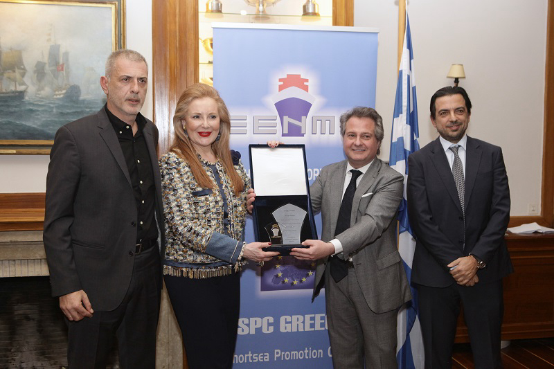 &Chi; &Sigma;&eta;&mu;&alpha;&nu;&tau;ώ&nu;&eta;&sigmaf;: &Epsilon;&pi;&iota;&tau;&alpha;&kappa;&tau;&iota;&kappa;ή &eta; &alpha;&nu;ά&gamma;&kappa;&eta; &mu;&iota;&alpha;&sigmaf; &omicron;&lambda;&omicron;&kappa;&lambda;&eta;&rho;&omega;&mu;έ&nu;&eta;&sigmaf; &epsilon;&theta;&nu;&iota;&kappa;ή&sigmaf; &pi;&omicron;&lambda;&iota;&tau;&iota;&kappa;ή&sigmaf; &gamma;&iota;&alpha; &tau;&eta;&nu; &alpha;&nu;ά&pi;&tau;&upsilon;&xi;&eta; &tau;&eta;&sigmaf; &Nu;&alpha;&upsilon;&tau;&iota;&lambda;ί&alpha;&sigmaf; &Mu;&iota;&kappa;&rho;ώ&nu; &Alpha;&pi;&omicron;&sigma;&tau;ά&sigma;&epsilon;&omega;&nu;