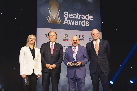 George Procopiou receives the Seatrade Lifetime Achievement Award