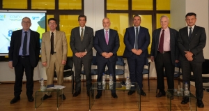 &Epsilon;&kappa;&delta;ή&lambda;&omega;&sigma;&eta; &sigma;&chi;&epsilon;&tau;&iota;&kappa;ά &mu;&epsilon; &tau;&eta;&nu; &eta;&lambda;&epsilon;&kappa;&tau;&rho;&omicron;&delta;ό&tau;&eta;&sigma;&eta; &pi;&lambda;&omicron;ί&omega;&nu; &sigma;&tau;&omicron; &lambda;&iota;&mu;ά&nu;&iota; &tau;&omicron;&upsilon; &Pi;&epsilon;&iota;&rho;&alpha;&iota;ά