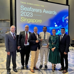 BSM: Έ&lambda;&alpha;&beta;&epsilon; &delta;ύ&omicron; &beta;&rho;&alpha;&beta;&epsilon;ί&alpha; &gamma;&iota;&alpha; &nu;&alpha;&upsilon;&tau;&iota;&kappa;&omicron;ύ&sigmaf; &sigma;&tau;&eta; &Sigma;&iota;&gamma;&kappa;&alpha;&pi;&omicron;ύ&rho;&eta;