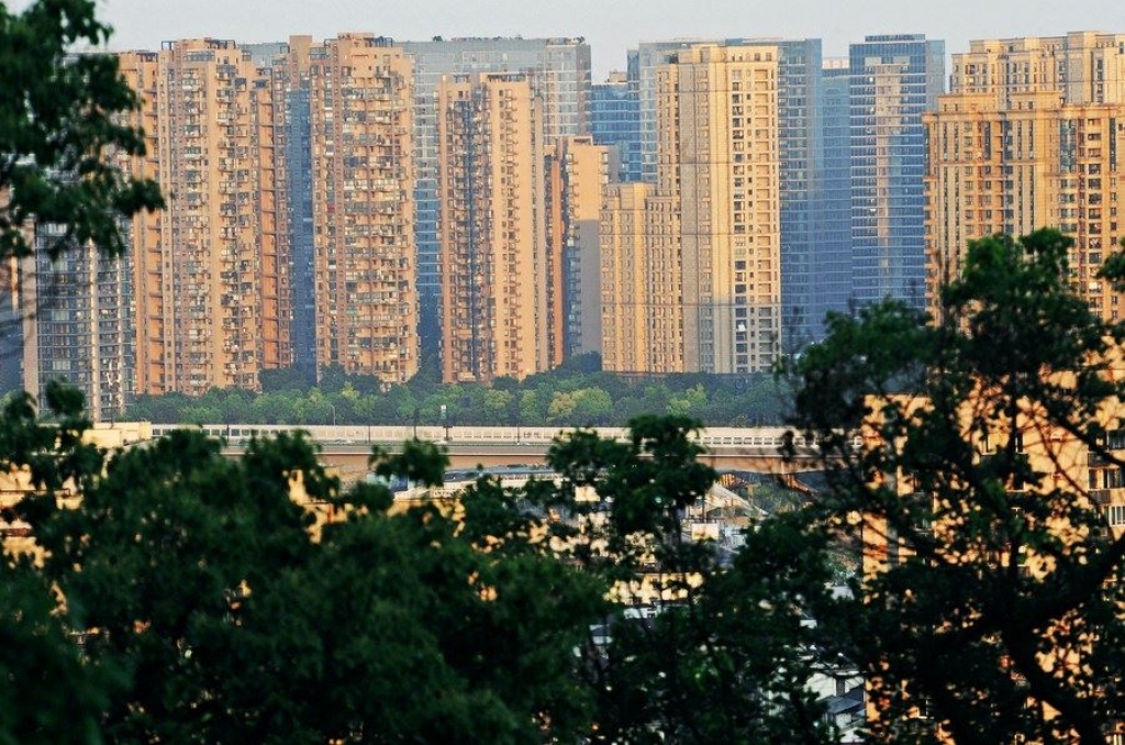 This file photo shows a real estate project in Hangzhou, capital of east China's Zhejiang Province. (Xinhua/Tan Jin)