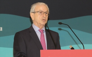 &Theta;. &Beta;&epsilon;&nu;&iota;ά&mu;&eta;&sigmaf; &sigma;&tau;&omicron; &Nu;&alpha;&upsilon;&tau;&iota;&lambda;&iota;&alpha;&kappa;ό &Sigma;&upsilon;&nu;έ&delta;&rho;&iota;&omicron; &tau;&eta;&sigmaf; &laquo;&Nu;&raquo;: &Nu;έ&alpha; &tau;ά&xi;&eta; &pi;&rho;&alpha;&gamma;&mu;ά&tau;&omega;&nu; &gamma;&iota;&alpha; &nu;&alpha; &mu;&eta;&nu; &chi;&alpha;&theta;&epsilon;ί &eta; &nu;&alpha;&upsilon;&tau;&omicron;&sigma;ύ&nu;&eta; &tau;&omega;&nu; &Epsilon;&lambda;&lambda;ή&nu;&omega;&nu;