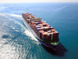 &Pi;&alpha;&rho;&alpha;&lambda;&alpha;&mu;&beta;ά&nu;&epsilon;&iota; &tau;&omicron; &pi;&rho;ώ&tau;&omicron; &pi;&lambda;&omicron;ί&omicron; 24.000 TEU &eta; HMM