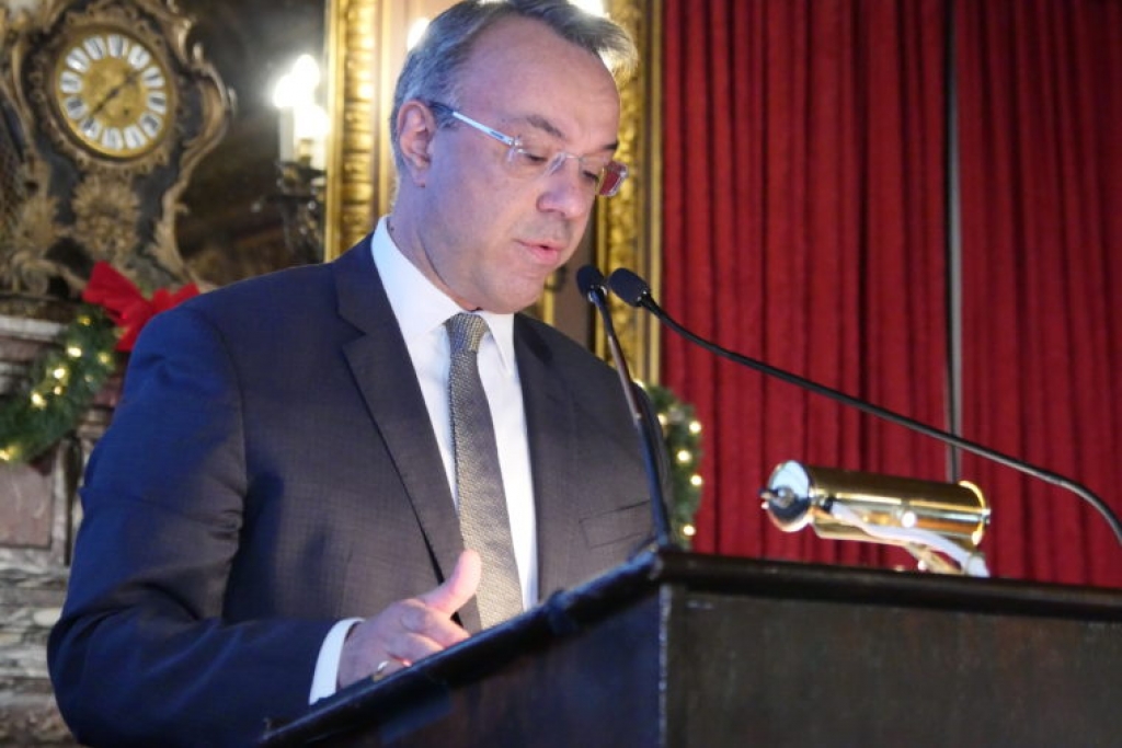 &Epsilon;&phi;&alpha;&rho;&mu;ό&zeta;&omicron;&upsilon;&mu;&epsilon; &delta;&iota;&alpha;&rho;&theta;&rho;&omega;&tau;&iota;&kappa;έ&sigmaf; &mu;&epsilon;&tau;&alpha;&rho;&rho;&upsilon;&theta;&mu;ί&sigma;&epsilon;&iota;&sigmaf;: &Chi;&rho;ή&sigma;&tau;&omicron;&sigmaf; &Sigma;&tau;&alpha;ϊ&kappa;&omicron;ύ&rho;&alpha;&sigmaf;