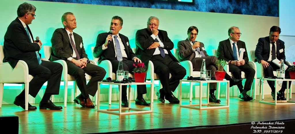 (&alpha;&pi;ό &alpha;&rho;&iota;&sigma;&tau;&epsilon;&rho;ά &pi;&rho;&omicron;&sigmaf; &delta;&epsilon;&xi;&iota;ά):  &Alpha;&nu;&tau;ώ&nu;&eta;&sigmaf; &Tau;&sigma;&iota;&mu;&pi;&lambda;ά&kappa;&eta;&sigmaf;, &Sigma;&upsilon;&nu;&tau;&omicron;&nu;&iota;&sigma;&tau;ή&sigmaf;-&Delta;&eta;&mu;&omicron;&sigma;&iota;&omicron;&gamma;&rho;ά&phi;&omicron;&sigmaf;, &Eta; &Nu;&Alpha;&Upsilon;&Tau;&Epsilon;&Mu;&Pi;&Omicron;&Rho;&Iota;&Kappa;&Eta;  Lars &Eta;. Nielsen, Executive Group Director, BMS United &Gamma;&iota;ώ&rho;&gamma;&omicron;&sigmaf; &Pi;&omicron;&lambda;&upsilon;&chi;&rho;&omicron;&nu;ί&omicron;&upsilon;, &Sigma;&upsilon;&nu;&tau;&omicron;&nu;&iota;&sigma;&tau;ή&sigmaf; &Delta;&iota;&epsilon;&upsilon;&theta;&upsilon;&nu;&tau;ή&sigmaf; &Delta;&rho;&alpha;&sigma;&tau;&eta;&rho;&iota;&omicron;&tau;ή&tau;&omega;&nu; &Sigma;&tau;&rho;&alpha;&tau;&eta;&gamma;&iota;&kappa;ή&sigmaf; &Alpha;&nu;ά&pi;&tau;&upsilon;&xi;&eta;&sigmaf;, &Delta;&iota;&omicron;&iota;&kappa;&eta;&tau;&iota;&kappa;ώ&nu; &amp; &Pi;&lambda;&eta;&rho;&omicron;&phi;&omicron;&rho;&iota;&kappa;ή&sigmaf;, &Delta;&Epsilon;&Pi;&Alpha; &Mu;&iota;&chi;ά&lambda;&eta;&sigmaf; &Sigma;&alpha;&kappa;έ&lambda;&lambda;&eta;&sigmaf;, &Alpha;&nu;&tau;&iota;&pi;&rho;ό&epsilon;&delta;&rho;&omicron;&sigmaf;, ATTICA GROUP │ &Pi;&rho;ό&epsilon;&delta;&rho;&omicron;&sigmaf;, &Sigma;ύ&nu;&delta;&epsilon;&sigma;&mu;&omicron;&sigmaf; &Epsilon;&pi;&iota;&chi;&epsilon;&iota;&rho;ή&sigma;&epsilon;&omega;&nu; &Epsilon;&pi;&iota;&beta;&alpha;&tau;&eta;&gamma;&omicron;ύ &Nu;&alpha;&upsilon;&tau;&iota;&lambda;ί&alpha;&sigmaf; (&Sigma;&Epsilon;&Epsilon;&Nu;) &Pi;ά&nu;&omicron;&sigmaf; &Zeta;&alpha;&chi;&alpha;&rho;&iota;ά&delta;&eta;&sigmaf;, &Tau;&epsilon;&chi;&nu;&iota;&kappa;ό&sigmaf; &Delta;&iota;&epsilon;&upsilon;&theta;&upsilon;&nu;&tau;ή&sigmaf;, Atlantic Bulk Carriers Management Ltd. &Delta;&eta;&mu;ή&tau;&rho;&eta;&sigmaf; &Phi;&alpha;&phi;&alpha;&lambda;&iota;ό&sigmaf;, &Pi;&rho;ό&epsilon;&delta;&rho;&omicron;&sigmaf; &kappa;&alpha;&iota; &Delta;&iota;&epsilon;&upsilon;&theta;&upsilon;&nu;&tau;ή&sigmaf;, Fafalios Shipping S.A. │ Chairman, INTERCARGO &Kappa;ώ&sigma;&tau;&alpha;&sigmaf; &Kappa;ό&nu;&tau;&epsilon;&sigmaf;, Managing Director, V.SHIPS GREECE LTD