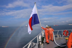The panamanian flag is flying on 16% of the world's ships fleet